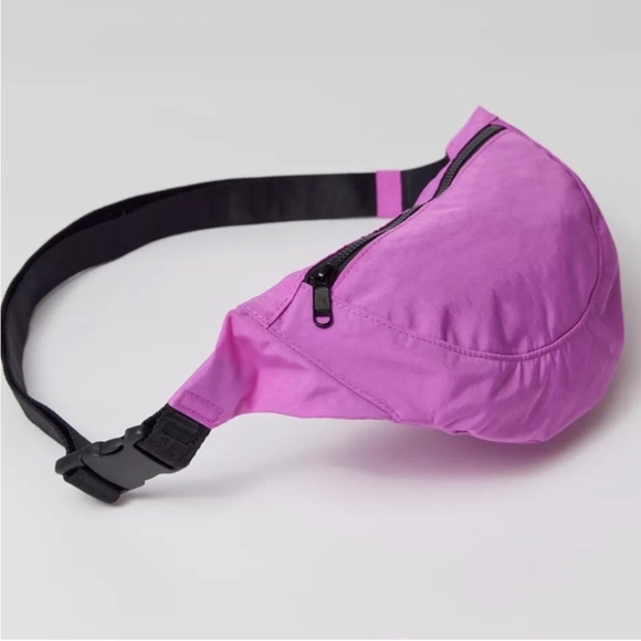 BAGGU Extra Pink Crescent Shoulder Bag New - Picture 3 of 7